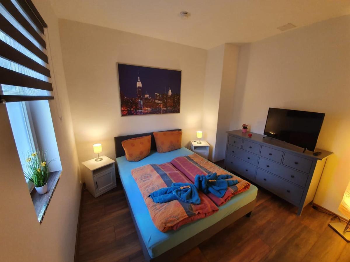 Zum Wachstuebchen Apartment Quedlinburg Bagian luar foto